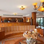 圣若热城堡与安提瓜套房厄尔巴酒店 公寓式酒店 科斯塔卡莱塔